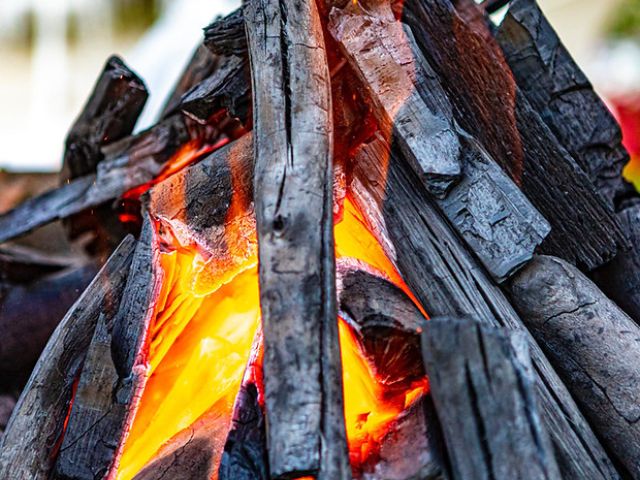 mgkcharcoal product - Hardwood Charcoal